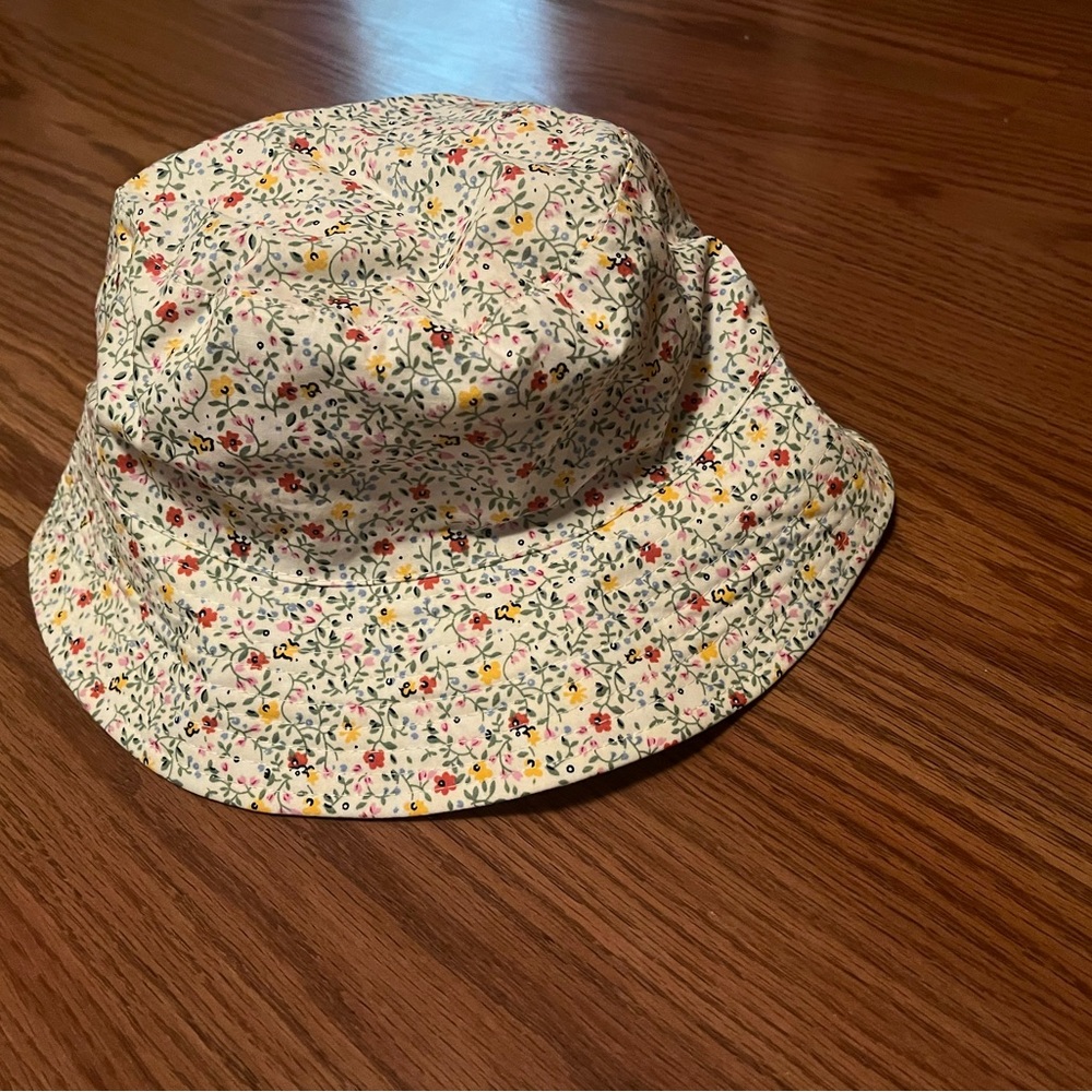 Floral Bucket Har - Picture 2 of 3